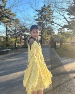 Miyu Yoshimoto Instagram - #北九州国際映画祭 🎞️
#小倉城 前で
ブルーカーペット歩かせて頂きました☺️

12/13〜17の開催なのですか
私は13.14の２日間参加させて頂きました✨
地元愛がより増した２日間☀️
いきいきとした気持ちになれたのも
この映画祭を汗水垂らして計画して下さった関係者の皆さん、
映画祭にて上映される各映画に
ご協力頂いた北九州市民の皆様、
そして、映画祭に足を運んで下さった皆様のおかげです！

貴重な経験を
ありがとうございました🙇‍♀️

幸せでした☺️

メイクも衣装も可愛いでしょー？☺️笑
Hair&makeup by @emioji 
Styling by @we_are_h_herewego 
👗 @maisonfuruta 
👠 @comex.jp 
💍 @e.m.__official
