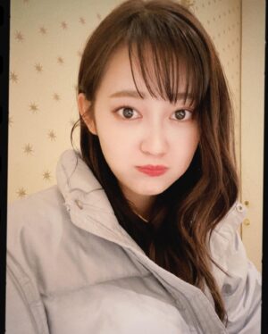Miyu Yoshimoto Instagram - 💄

#あざと藍里　

「寒くないけど寒ーいってやっとこ。」

#消せない私 #復讐の連鎖 

毎週金曜深夜放送📺
日本テレビ金曜ドラマDEEP枠✨
