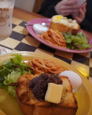 Mizuta Shiori Instagram - 😊🍽️
⠀
⠀

#大阪ランチ#カフェランチ#cafetokiona#カフェトキオナ 
 #大阪カフェ#レトロカフェ