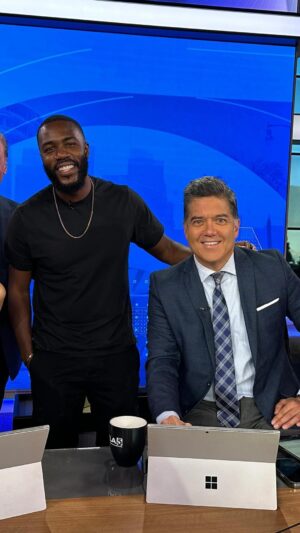 Mo Gilligan Instagram - Poetry In Motion 😁 Much love for having me @ktla_entertainment

Tickets for my LA Show on May 3rd on sale now