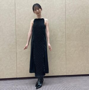 Moeka Hoshi Instagram - 🎬『MY (K)NIGHT』
公開前夜祭ありがとうございました🌟

本日より公開しています！ぜひ映画館へ！

・dress  GANNI (@ganni )
・ear cuff  SHUN OKUBO(@shun_okubo) × HATRA(@hatroid )
・ring  SHUN OKUBO(@shun_okubo )

Stylist @takayama_eri 🤍
Hair&make @akiyamahitomi09 🤍

ポージング下手すぎないか問題発生中