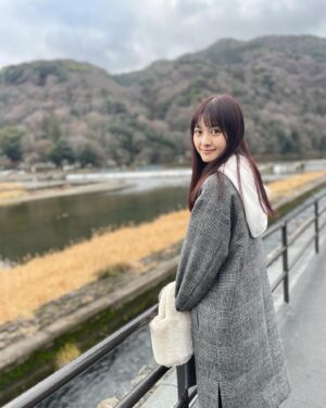 Moeka Ukawa Instagram - ♡
新年のご挨拶が出来ていなかったので、、
明けましておめでとう御座います。

そしてこの度被災された皆様に
心よりお見舞い申し上げます。
一日でも早い復興と皆様のご無事をお祈りしています。

今年も笑顔溢れる1年になりますように！
今年もよろしくお願い致します。