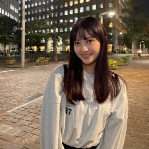 Moeka Ukawa Instagram - ♡
明日からまた寒くなるみたい😖🍃