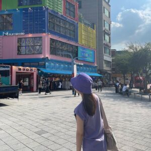 Moeka Ukawa Instagram - ♥
弘大のファッションストリート💜
#韓国旅行
