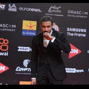 Mohamed Faraag Instagram - من حفل إفتتاح الدورة الخامسة لمهرجان الجونة السينمائى .. 

Thank you @elgounafilmfestivalofficial for having us 🖤

Styling by: @bypoucyelshahawy 
Fashion assistant: @sandraossama 
Suit: @lecollezionieg @emporioarmani 

Photocredits: @norayoussef_photography @hamedz199 @mkhatibm16 @thecairozoom