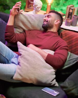 Mohamed Kelany Instagram - The wait is over! Watch the online launch event for the new OPPO Reno 5 Series today at 8pm on @OPPOEgypt Youtube channel and Facebook account and get a chance to be one of the lucky winners, OPPO is giving 10 Reno5 and Reno5 5G phones tonight! Link in the bio
#PictureLifeTogether
#حياتك_في_صورة
#OPPOReno5Series5G