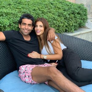 Mohamed Kelany Instagram - happiest of birthdays to my other half, the one i wouldn’t have made it without. You’re love and support those past years have been a huge help and no words could ever describe how thankful and grateful i am for you. Thank you for always pushing me to be better and believing in me thank you for never letting me give up on myself and constantly encouraging me to keep going. to forever being my best friend wife and most importantly my one and only penguin happy birthday my love i wish you all the happiness this world has to offer ❤️
@saradarwish13