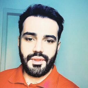 Mohammad Reza Zhaleh Instagram - .
«اثر هنری باشیم»
.
اصرار خیلی خیلی زیاد شما عزیزان منو برآن کرد 
با خجالت زدگی تمام مِن بعد استوری هایی که مورد توجه شما قرار میگیره در قالب پست مجدداً منتشر کنم 
البته با نظر سنجی شما خانواده میلیونی ژاله
﴿باقی بقایتان ژاله فدایتان﴾
😉
‏@mr.zhaleh 
#محمدرضاژاله
#محمدرضا_ژاله
#محمد_رضا_ژاله