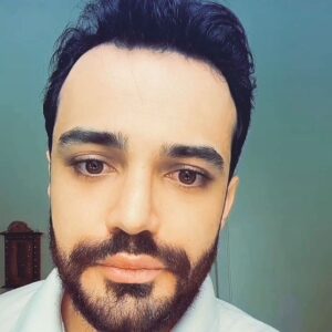Mohammad Reza Zhaleh Instagram - .
«آدمِ قشنگ»
.
اصرار خیلی خیلی زیاد شما عزیزان منو برآن کرد 
با خجالت زدگی تمام مِن بعد استوری هایی که مورد توجه شما قرار میگیره در قالب پست مجدداً منتشر کنم 
البته با نظر سنجی شما خانواده میلیونی ژاله
﴿باقی بقایتان ژاله فدایتان﴾
😉
‏@mr.zhaleh 
#محمدرضاژاله
#محمدرضا_ژاله
#محمد_رضا_ژاله