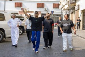 Mohammed Aldokhei Instagram - المندوب وصل جدة … بعد افتتاح #مهرجان_البحر_الأحمر_السينمائي_الدولي  قرر فريق مندوب يروح البلد و يفطر في مطعم الدرج فول و لحسة و فحسه .. بدال البانكيك و الاومليت و الافكادو توست …. تحياتنا لاهل جدة الحبايب ❤️