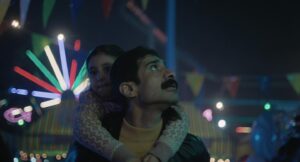 Mohammed Aldokhei Instagram - اتوقع هذي فريمات من فيلم ( مندوب الليل ) وش الوضع و مواريها 🤔 

@mandoobfilm 🎡

الصورة الثانية دحديرة .