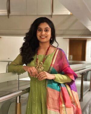Mohana Bhogaraju Instagram - 💚🧡

👗: @vastra_suka 😍
💍: @loukyas_designer_studio 😍

📸: @satya.yamini ❤️