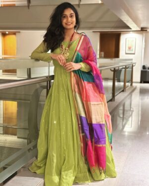 Mohana Bhogaraju Instagram - 💚🧡

👗: @vastra_suka 😍
💍: @loukyas_designer_studio 😍

📸: @satya.yamini ❤️