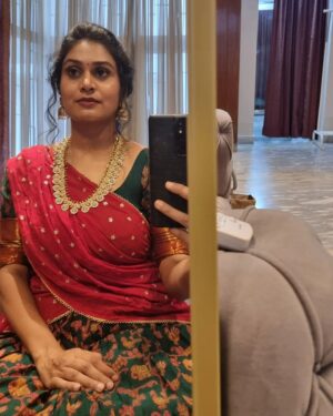 Mohana Bhogaraju Instagram - 👗: @vastra_suka ❤️