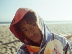 Moisés Arias Instagram - Jaden left u “Roses”

happy summer in the sunn