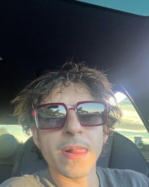 Moisés Arias Instagram - baby u summertime fine