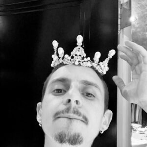 Moisés Arias Instagram - its a balancing act or so it is said