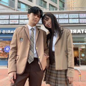 Momo Ogata Instagram - 昨日で付き合って4年でした🫶
まさかの皆既月食の日と被っててびっくり🌼良いことありそう〜

カーシーいつもありがとう🫶らぶ

これからもシュガソルをよろしくお願いします〜ᕦ(ò_óˇ)ᕤ

#커플 #기념일 #교복스타그램 #교복