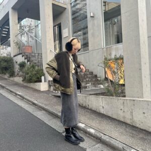 Momo Ogata Instagram - イヤーカフ想像以上にあったかい🖤

この日は普段しない系統のファッションだったけど
金髪によく似合ってて良い感じ🎀

#ファッション #金髪 #패션  #옷스타그램 #오오티디 #冬コーデ