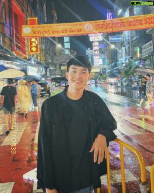 Mon Hatsawatchon Wongsrisai Instagram - 花开一瞬间为爱沉醉一世间 🥀