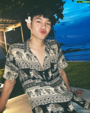 Mon Hatsawatchon Wongsrisai Instagram - Beach 🏝️