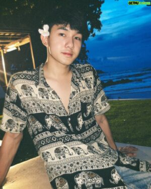 Mon Hatsawatchon Wongsrisai Instagram - Beach 🏝️