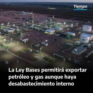 Mónica Cabrera Instagram - #Repost @tiempoarg 
——
⚠️ El capítulo "Energía" agrupa 61 artículos que modifican seis leyes 📃 El Título VI de la Ley Bases pasó por debajo del radar de los senadores y los observadores. El consenso fue tal que los miembros de la Cámara Alta hicieron leves modificaciones en dos artículos respecto de los 61 que les llegaron de Diputados. 📌 Básicamente, apunta a facilitar las exportaciones e importaciones de petróleo y gas, darle más fuerza institucional a las decisiones de autoridades provinciales y aligerar el control estatal sobre las concesiones de hidrocarburos. 🔴 Por contrapartida, elimina la obligación de las empresas petroleras y gasíferas, incluida YPF, de atender en forma prioritaria al mercado interno. Así, las firmas del sector tendrán la potestad de decidir el destino de su producción y ningún poder estatal, ni nacional ni provincial, podrá intervenir para modificar esa tesitura. ⚖️ Esto sucede con un capítulo de la Ley Bases que modifica seis leyes, entre ellas la 17.319, de hidrocarburos; la 24.076, que establece el marco regulatorio de la privatización del gas; y la 26.741, que estatizó el 51% de las acciones de YPF en 2012. 📲 Leé la nota completa de ✍️ Miguel Carrasco en la web de #TiempoArgentino ¡Link en la bio!