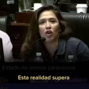 Mónica Cabrera Instagram - #Repost @victoriamontenegro76 
——
Quizás cuando salgamos todos y seamos muchos y muchas en la plaza, aunque pensemos distinto. Juntos, defendiendo la democracia, estas bestias paren un poco y empiecen a gobernar para el pueblo.
#democracia #legisladores #argentina