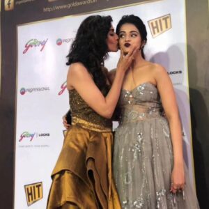Monica Khanna Instagram - Happiest birthday jigguuu♥️♥️ @jigyasa_07
Just want to say 
In the ERA of DOST DOST NA RAHA
you made me believe in 
TERE JAISA YAAR KAHAN...🌻🌻🌻🌻
I wish only n only good things for you as you begin another year of life...
Happy birthday to the person who knows me inside and out.
“Cheers to a day full of celebration, laughter, and all the happiness you bring into the world"...
Thankyou for all the days you made me feel loved and appreciated....

Love you jigguuuddaaaaaaa♥️♥️♥️♥️ and my other two @chhayachouhan @hardiksangani

 #happybirthday #2024 #june
