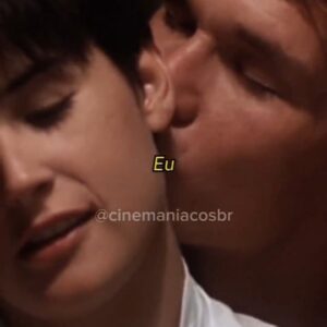 Mônica Rossi Instagram - Certamente é o filme da minha vida pois aborda tudo em que acredito: amor, amor de outras vidas, karma e reencontros.
"O amor verdadeiro levamos conosco", essa fala do Sam, na voz de @garciajr_soldado_raso, eu levo pra vida!

Choro só em ver a chamada.
Muito grata a @cinemaniacosbr 🩷

#REPOST 
@cinemaniacosbr

Uma das cenas mais românticas do cinema é a cena do barro sim!! 🥹 A química entre Patrick Swayze e Demi Moore nesse filme é surreal! 😍🥵❤️🔥 // FILME: Ghost - Do outro lado da vida (1990)

🎙️ COM AS VOZES DE:
@monicarossioficial (Molly Jensen)
@garciajr_soldado_raso (Sam Wheat)

SIGA TAMBÉM ⤵️
@demimoore 
@paramountbrasil 
@citacoesgreysanatomy 
@cinemaniacosbr 

#ghost #90s #demimoore #actress #hollywood #amor #romance #cinema #repostandroid #repostw10