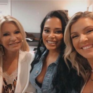 Mónica Sofia Instagram - Hoje fomos recordar o reality show onde entrei, "Quinta das Celebridades", da @tvioficial 
Tão bom matar saudades destes momentos. Foi sem dúvida das melhores experiencias da minha vida 🤍🙏 
🐴🐷🐔🐑
@cinha_jardim
@paula_ccoelho 
@pedroreis_oficial_ 
@sarasousapintoo 
@marisacruz