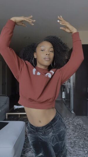 Monique A. Green Instagram - 2 Legit 2 Quit

#onmymama #dance #fun #reels #dancechallenge #viral