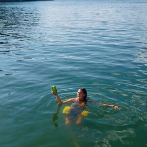 Monique Ganderton Instagram - Green cup vibes. Weekend is coming! When every day feels like a week the weekend is so exciting! Lol #tbt #takemebacktonocellservice #butimsostokedonthisgig #adulting #hallwaydogs #imdrivingaboat #safely