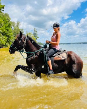 Monique Ganderton Instagram - What a great summer with friends and horses to find some joy during this strike time. While I do wish I could work, I’m also taking the time to reconnect with the world again. Finding balance is everything and the film industry needs this overhaul desperately. So for me the animals, Camping and finding local adventures has been everything. Hope everyone has found their joys again❤️ Fall Adventures to come 🥰🤣🏖️ Let’s GOOO! (Camping 🤣🐴😝)