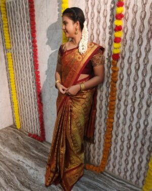 Monisha Vijay Instagram - 🤎🍂
Saree draping and hairdressing by @prabavathi_madhu
.
.
#ethirneechalserial #ethirneechal #suntv #ethirneechalonsuntv #suntvserial #saree #postoftheday #sareefashion #instagood #instasaree #instafashion #dharshini #monishavijay #instapost
