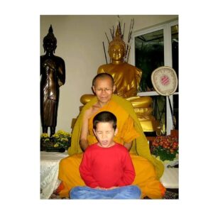 Montserrat Marañon Instagram - Hoy cumple 15 años mi cachorro. Se  ha convertido en un chamaco  inteligente, enfocado, tenaz, simpático y encantador, así  es mi chiquillo y yo soy su orgullosa mamá que cada día lo admira más.

Puro amor para ti Teo, que tu vida sea pura dicha. Te amo.