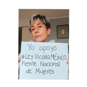 Montserrat Marañon Instagram - Porque ya es hora de tipificar la #violenciavicaria, esa violencia que las instituciones permiten, protegiendo a padres que sólo quieren hacer sufrir a sus exparejas, separándolas de sus hijes. La #violenciavicaria es violencia de género, maltrato infantil, violencia machista que se ejerce con ayuda de jueces y juezas corruptos, quienes permiten que se rompa el vínculo materno filial. Imagínate dejar a tus hijes en manos de un mal padre que es protegido por el estado? Si estás en esta situación, acércate al @fnmmx2021 que busca visibilizar la #violenciavicaria y dar soporte a muchas mujeres que sufren esta separación.
Únete a esta lucha, infórmate y comparte!!! 
💜💜💜💜💜