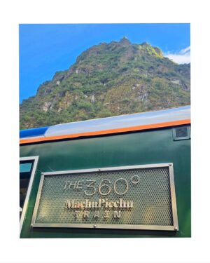 Montserrat Marañon Instagram - A veces me pongo chipil, pero me acuerdo de Perú y se me quita...
🇵🇪 ❤️ 
#TBT #RegrésenmeaPerú #llamasami