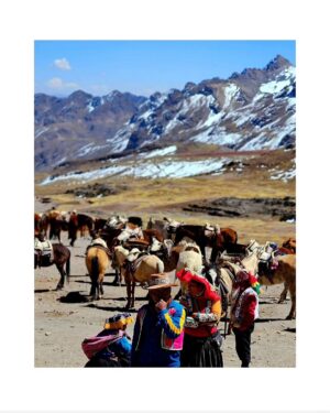 Montserrat Marañon Instagram - A veces me pongo chipil, pero me acuerdo de Perú y se me quita...
🇵🇪 ❤️ 
#TBT #RegrésenmeaPerú #llamasami