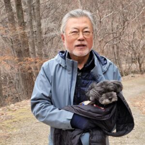 Moon Jae-in Instagram - 안녕 토리.