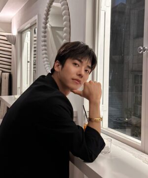 Moon Ji-hoo Instagram - 드디어 머리카락이 자랐다😁