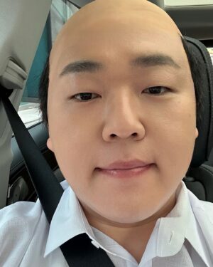 Moon Sang-hoon Instagram - 나 얼굴 이렇게 쓰는데 이렇게 쓸거면 필요한 사람 ㅋㅋ