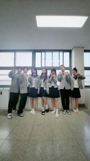 Moon Woo-jin Instagram - 히어로는 아닙니다만 본방사수 ♥ 

🔜 JTBC 토일드라마 <히어로는 아닙니다만>
 매주 [토 일] 밤 10시 30분