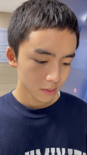 Moon Woo-jin Instagram - 뽀삐뽀 장난에 응답해주는 아드님🤭🤭🤭