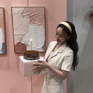Moon Ye-won Instagram - 많은 분들께 사랑과 축하를 받아서 참으로 행복했던 상민이 (예원이) 🥰 감사합니다 🙏