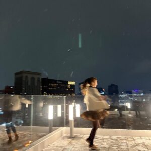 Moon Ye-won Instagram - Goodbye 2022
Welcome 2023
Hi Snowflakes
Love Kingdom of Love

2022 끝자락에서 아름다운 사람들과 🫶
2023에도 행복하소서 ❤️

📸 @e.uzin 😘