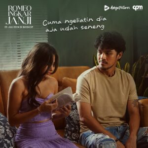 Morgan Oey Instagram - 🚨 PACARAN ALERT 🚨

Udah meleleh sama sayangnya Romeo (@morganoey) ke Agatha (@valerieethomas) belom? 🫠

#RomeoIngkarJanji 
Tayang 25 Juli di Bioskop