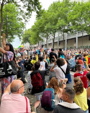 Morgane Enselme Instagram - La gay pride en famille 🏳️‍🌈 // Gay pride with the family 🏳️‍🌈 #marchedesfiertes #gaypride #brigitteboreale