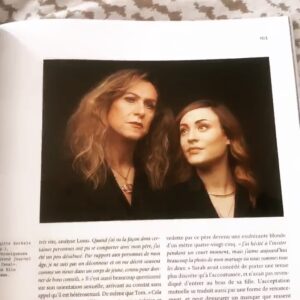 Morgane Enselme Instagram - Merci beaucoup @marieclairefr pour ce dossier sur les familles avec un parent transgenre. Entre 5,000 et 10,000 enfants en France ont un parent ayant voulu changer de genre. Je suis contente de pouvoir lire d’autres histoires, d’autres vécus, autour de ce point commun pas si commun. Ce dossier raconte quatre histoires différentes. Quatre histoires avec de l’amour, du courage, de la complicité… Et je suis heureuse d’avoir pu en faire partie. Merci encore @marieclairefr de donner de la visibilité à ce sujet et de le faire avec douceur et considération.🌷
📸 Photo de Papa Brigitte et moi par @manuel_braun_photographe
.
. 🇺🇸Thank you so much @marieclairefr for this piece about families with a transgender parent. Between 5,000 and 10,000 children in France have a parent who’s wanted to change their gender. I’m glad to be able to read other stories, other backgrounds, around this common point not that common. This piece shares four different stories. Four stories with love, courage, complicity… And I’m happy that I got to be part of it. Thank you again @marieclairefr for giving visibility to this topic an doing it with gentleness and respect 🌷
📸 Picture of my dad and I by @manuel_braun_photographe