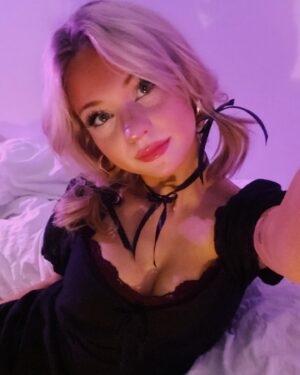 Moriah Brooklyn Instagram - mhmm